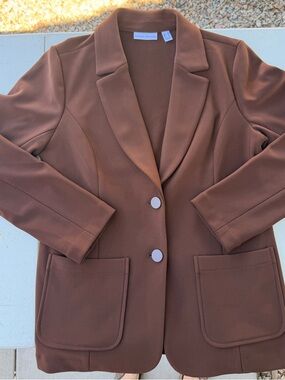 Women’s Blazer
Chocolate brown